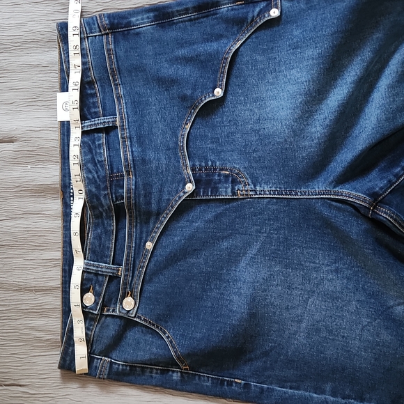 Fashion to Figure High Rise Cross-over Skinny Jeans - Picture 8 of 11